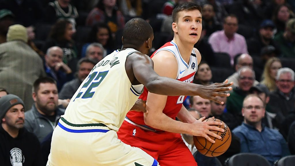 民们用他们 民们用他们